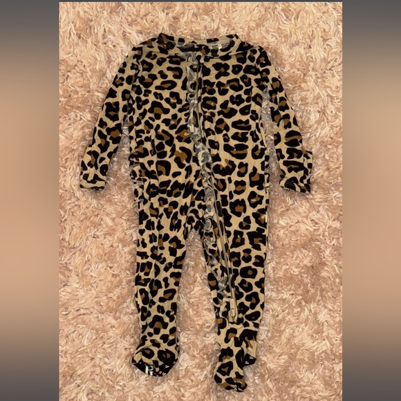 Posh Peanut Leopard Print Footie - Picture 1 of 1